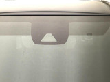 【トヨタセーフティセンス】走行中に前方の車両等を認識し、衝突しそうな時は警報とブレーキで衝突回避と被害軽減をアシスト。より安全にドライブをお楽しみいただけます。