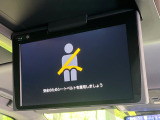 【フリップダウンモニター】大画面モニターで後席でもエンタメをお楽しみいただけます。小さなお子様にも大人気の装備です♪