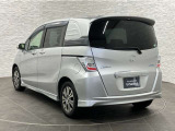 当店の展示車は、プロの業者にボディーの磨き、ルームクリーニングを依頼していますので、とてもきれいです!!ぜひ、見にいらしてください!