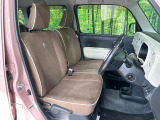 運転席シート廻りは使用感も少なく、良好な状態となっています。丁寧に使われていたことがよくわかりますね。