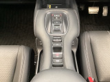 停車中にブレーキペダルを踏み続けなくてもブレーキ保持ができるオートマチックブレーキホールド機能もついております。