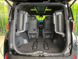 後席を格納すると、これだけの広さが!シーンに合わせたシートアレンジで、大きな荷物も積むことが出来ます♪