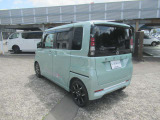 【お車でのアクセス】東名横浜町田ICが最寄。保土ヶ谷バイパス上川井ICから八王子街道(旧R16)を目黒交差点方面へ/国道246号目黒交差点から八王子街道を鶴ヶ峰方面へ。 東名高速脇の大きな看板が目印。