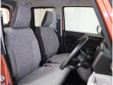 広さと安心を両立した、快適運転空間です。