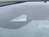 【ホンダセンシング】走行中に前方の車両等を認識し、衝突しそうな時は警報とブレーキで衝突回避と被害軽減をアシスト。より安全にドライブをお楽しみいただけます。