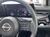 プロパイロット(同一車線運転支援)アクセル・ブレーキ・ステアリング操作をクルマがサポート。高速道路などで、ドライバーの負担を軽減します。