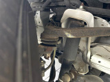 お車を安心してお乗りいただく為には、足回りの定期点検が欠かせません。サービスサポート(有償保証)では無料点検もご提供しており、安心のカーライフをお過ごしいただけるサポート体制が整っています。