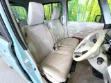 運転席シート廻りは使用感も少なく、良好な状態となっています。丁寧に使われていたことがよくわかりますね。