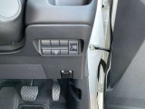 運転席から操作できます。
