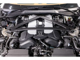 700馬力V12ツインターボのエンジンがVantageのショートボディに搭載されております。