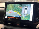 【パノラミックビューモニター】専用のカメラにより、上から見下ろしたような視点で360度クルマの周囲を確認することができます☆死角部分も確認しやすく、狭い場所での切り返しや駐車もスムーズに行えます。