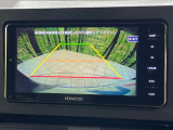 【バックカメラ】駐車時に後方がリアルタイム映像で確認できます。大型商業施設や立体駐車場での駐車時や、夜間のバック時に大活躍!運転スキルに関わらず、今や必須となった装備のひとつです!