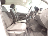 楽な姿勢で座ることが出来るので長時間の運転でも疲れにくいですし体もぶれにくいですよ。