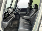●フロントベンチシート●運転席and助手席シートヒーター●充電用USBジャック(急速充電対応タイプ2個付)