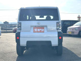 新車と同様の保証(有料)がつけられます。また各地域の店舗に最新の大型整備工場とプロメカニックが常駐しておりアフターメンテナンスもお任せください。