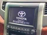【純正ナビ】人気の純正ナビを装備しております。ナビの使いやすさはもちろん、オーディオ機能も充実!キャンプや旅行はもちろん、通勤や買い物など普段のドライブも楽しくなるはず♪