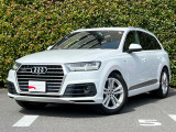 アウディ Q7