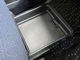 助手席シートアンダーボックス☆MAX2kgまで載せれます☆