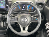 【ステアリングスイッチ】運転中、前方から目線をそらすことなく、オーディオ等の操作が可能な便利機能!安心&快適なドライブを演出してくれます♪