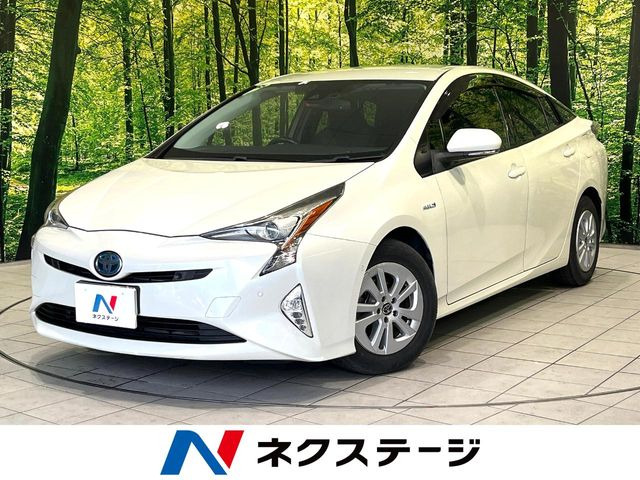 トヨタ プリウス 