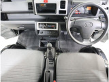 視界をクリア☆非常に運転のしやすさを考え抜かれたフレーム構造です。