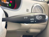 【オートライト】周りの明るさに応じて自動でヘッドライトの点灯・消灯ができる機能です!ライトの付け忘れ・消し忘れなどが無くなり、雨の日や夕方の走行も安心!トンネル通過時も便利ですね♪