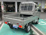 車両右斜め後ろからです!