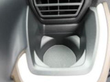当社では全車、納車前にサービス工場で12ヶ月点検相当の整備を実施しております。そこで確認された不具合箇所は修理しておりますのでご安心下さい。