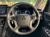 【純正革巻きステアリング】上質な革を使用することで、手にしっかり馴染みとても運転しやすいハンドルです♪