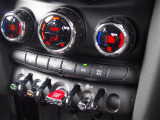 ◆LIBERALAは、輸入車選びの新たなスタイルを提案するインポート・セレクト・ブランドです。オーナー様となる方がクルマから直接感じる感性を第一にした、最良の一台との出会いをコーディネートいたします。