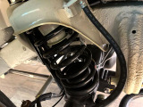 お車を安心してお乗りいただく為には、足回りの定期点検が欠かせません。サービスサポート(有償保証)では無料点検もご提供しており、安心のカーライフをお過ごしいただけるサポート体制が整っています。