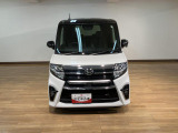 充実装備のタントカスタムのお買得車が入庫しました!ナビゲーション、パノラマモニター、ETC、前席シートヒーター、両側パワースライドドア、LEDヘッドライト・フォグランプ、キーフリーなど装備の1台です!