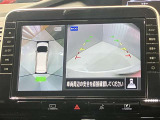 【アラウンドビューモニター】車を上から見下ろしているかのような映像で周囲の状況がひと目で確認、狭い駐車場に駐車するときも安心です♪♪障害物などがあると警告音がなりますので安心して駐車が出来ます★