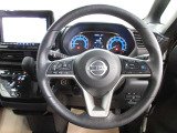 運転が楽しくなる明るく開放的な運転席まわりです。プロパイロットで高速など運転支援で疲れを軽減してくれます!