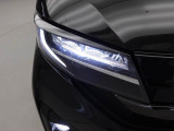 ☆LEDヘッドライト☆ 悪天候や夜間走行時も良好な視界を確保し安心して運転できる高輝度LEDヘッドライトを装備!点灯速度が早く、消費電力も抑えられています。