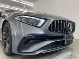 2階ショールームにはキッズスペースを完備しておりますので、お子様から目を離す事なくゆっくりと商談を進められます。是非ご家族皆さまでご来店下さいませ。メルセデス・ベンツの塗り絵などのおまけもあるかも?!