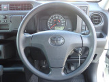 オリックス認定中古車は厳選した上質な車輌のみをお届け致します。全車にプロの職人による徹底した内外装の清掃、磨き上げております。