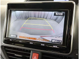 バックガイドモニター搭載で、駐車時もラクラク安心!