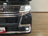 明るいLEDヘッドライト&フォグランプを装備!暗い道でも白い光で明るく照らして、安全に運転出来ます。