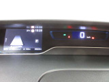 デザイン性に長けており、分かりやすて見やすいスピードメータです。