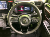 【純正革巻きステアリング】上質な革を使用することで、手にしっかり馴染みとても運転しやすいハンドルです♪