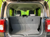 普段のお買い物や通勤、送迎等に十分な荷室スペースを確保しております。セカンドシートを倒すと、大きな荷物の積載も可能です♪