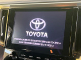 【9インチ ディスプレイオーディオ】大画面ディスプレイへお持ちのスマートフォンと連携して、ナビやbluetoothでの音楽再生が可能です♪デザインはもちろん操作性も良好!別途ナビ機能の取付可能です♪