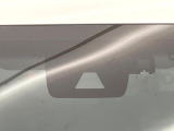 【トヨタセーフティセンス】走行中に前方の車両等を認識し、衝突しそうな時は警報とブレーキで衝突回避と被害軽減をアシスト。より安全にドライブをお楽しみいただけます。