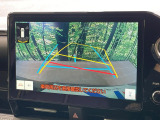 【バックカメラ】駐車時に後方がリアルタイム映像で確認できます。大型商業施設や立体駐車場での駐車時や、夜間のバック時に大活躍!運転スキルに関わらず、今や必須となった装備のひとつです!