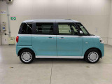軽自動車、小型車を中心に常時300台展示車を御用意させて頂いております