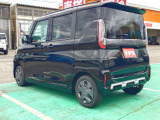 【保険】自動車保険のスペシャリストがお客様の立場になってお客様に最適な自動車保険のご提案や万が一の時の事故対応にあたりますので、ご安心ください。