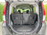 普段のお買い物や通勤、送迎等に十分な荷室スペースを確保しております。セカンドシートを倒すと、大きな荷物の積載も可能です♪