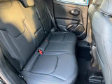 ゆったりとお車のご商談が出来るように商談ブース完備!キッズコーナーもあります。