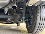 お車を安心してお乗りいただく為には、足回りの定期点検が欠かせません。サービスサポート(有償保証)では無料点検もご提供しており、安心のカーライフをお過ごしいただけるサポート体制が整っています。